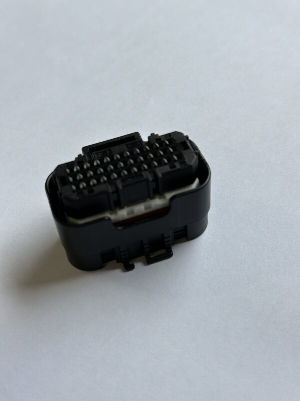 Mt09 Ecu plug and 33 pin - Image 4